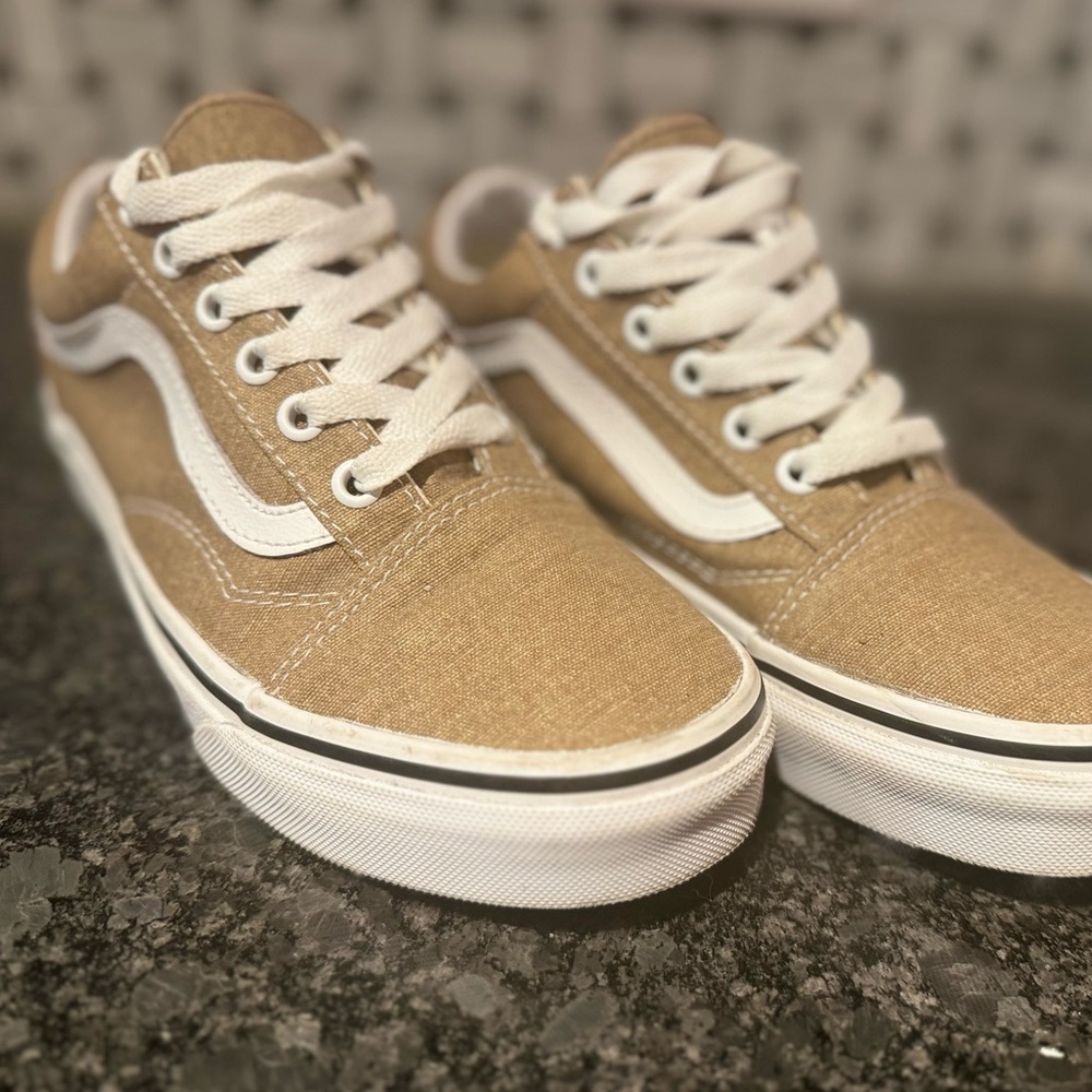 VANS OLD SKOOLWOMENS SHOE - BRONZE 6.5